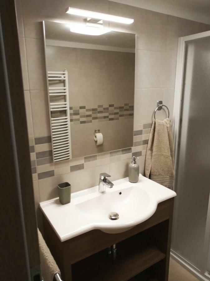 Valentina Apartman Apartment Eger Luaran gambar