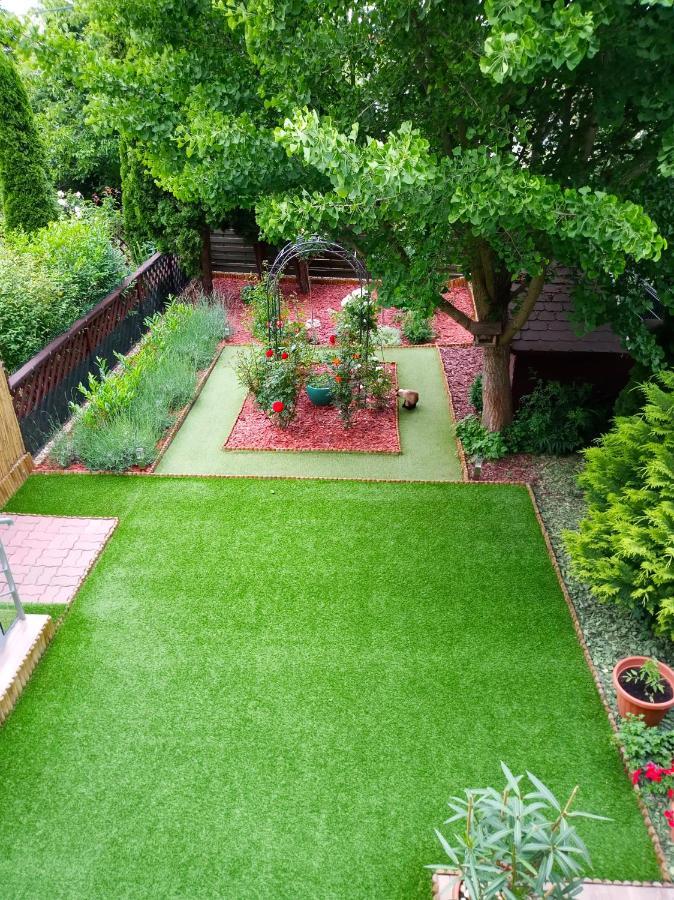 Valentina Apartman Apartment Eger Luaran gambar